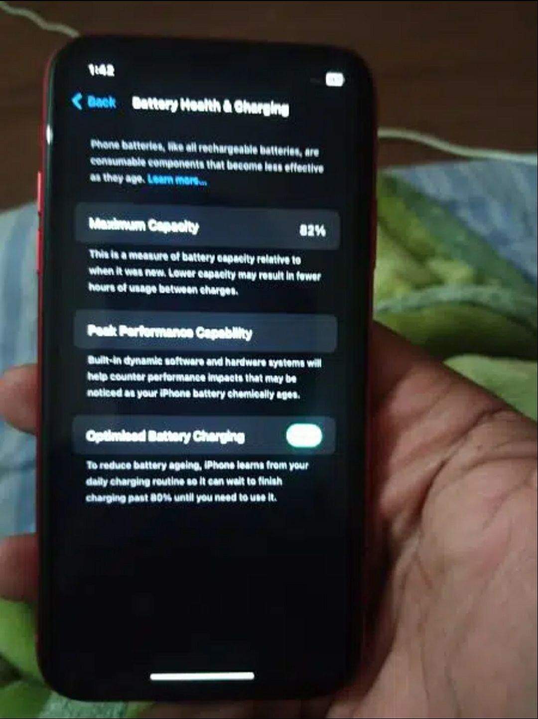 Iphone 11 red cloure non pta by Arslan Ali