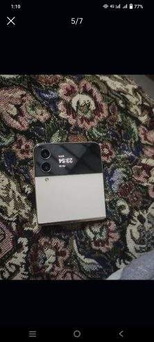 ….. Samsung galaxy zflip4 …..8..256 condition 10.10 ha by Mohsin Khan