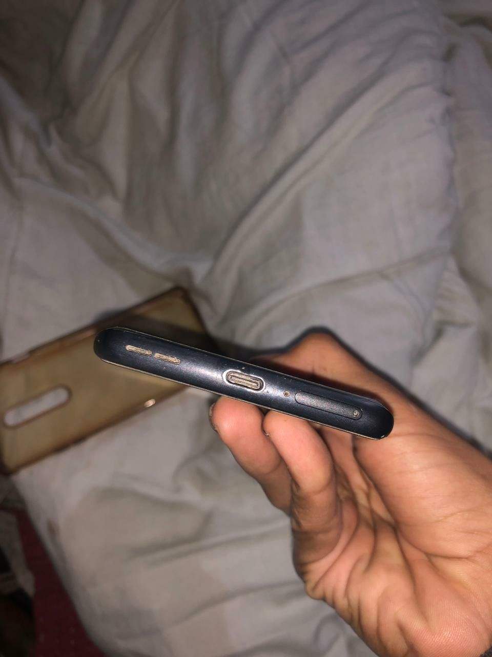 Used phone one plus 8 5g uw all ok single sim by Wasiu Memon