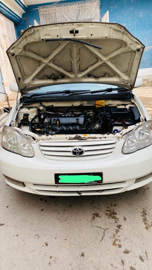 Corrola xli 2004 by Ali Haider