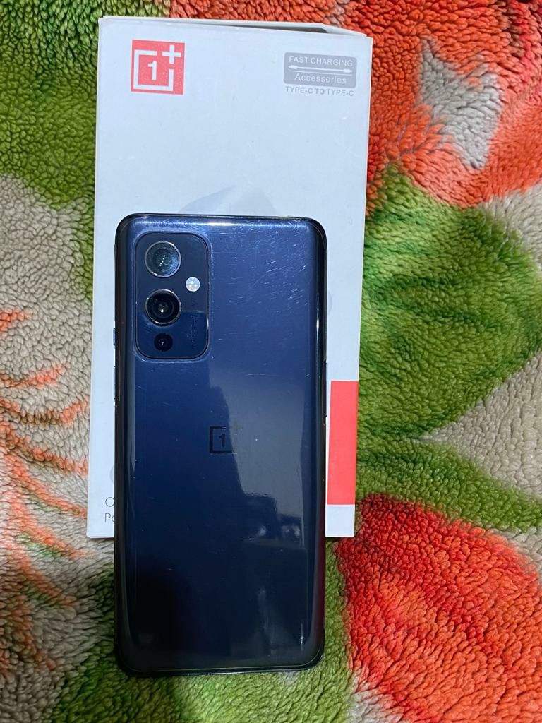 OnePlus 9 condition (10/10) by MR ALI
