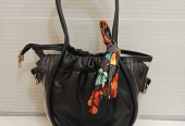 2 PCs women’s shoulder bag by Hooriya Baloch