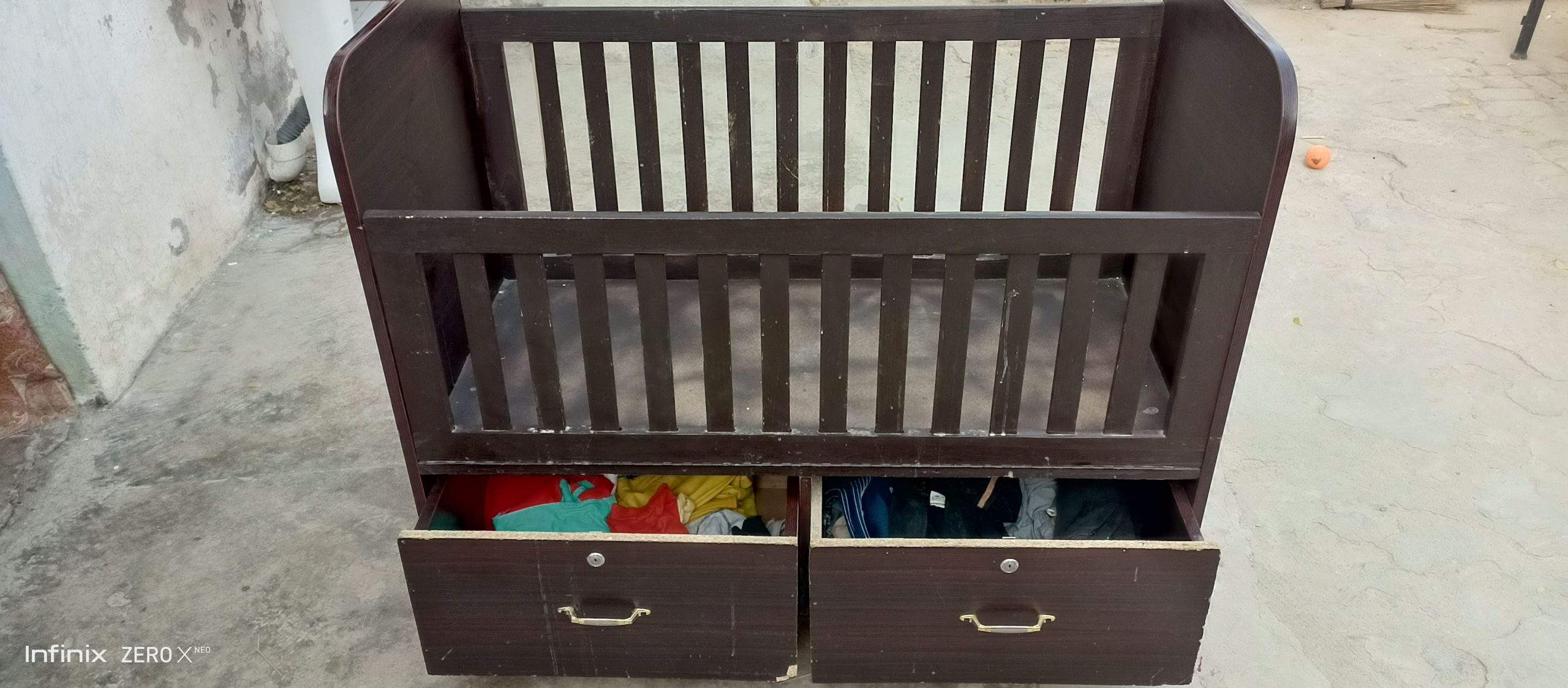 Baby cot by Sana Khan