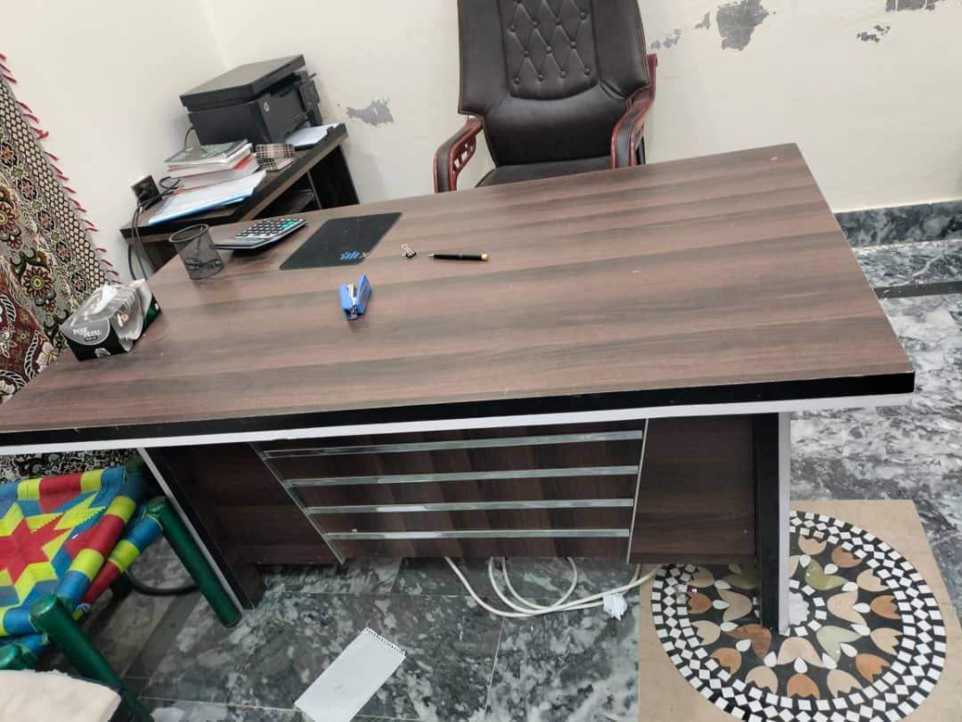 Office Furniture for dale by Khalid Arif