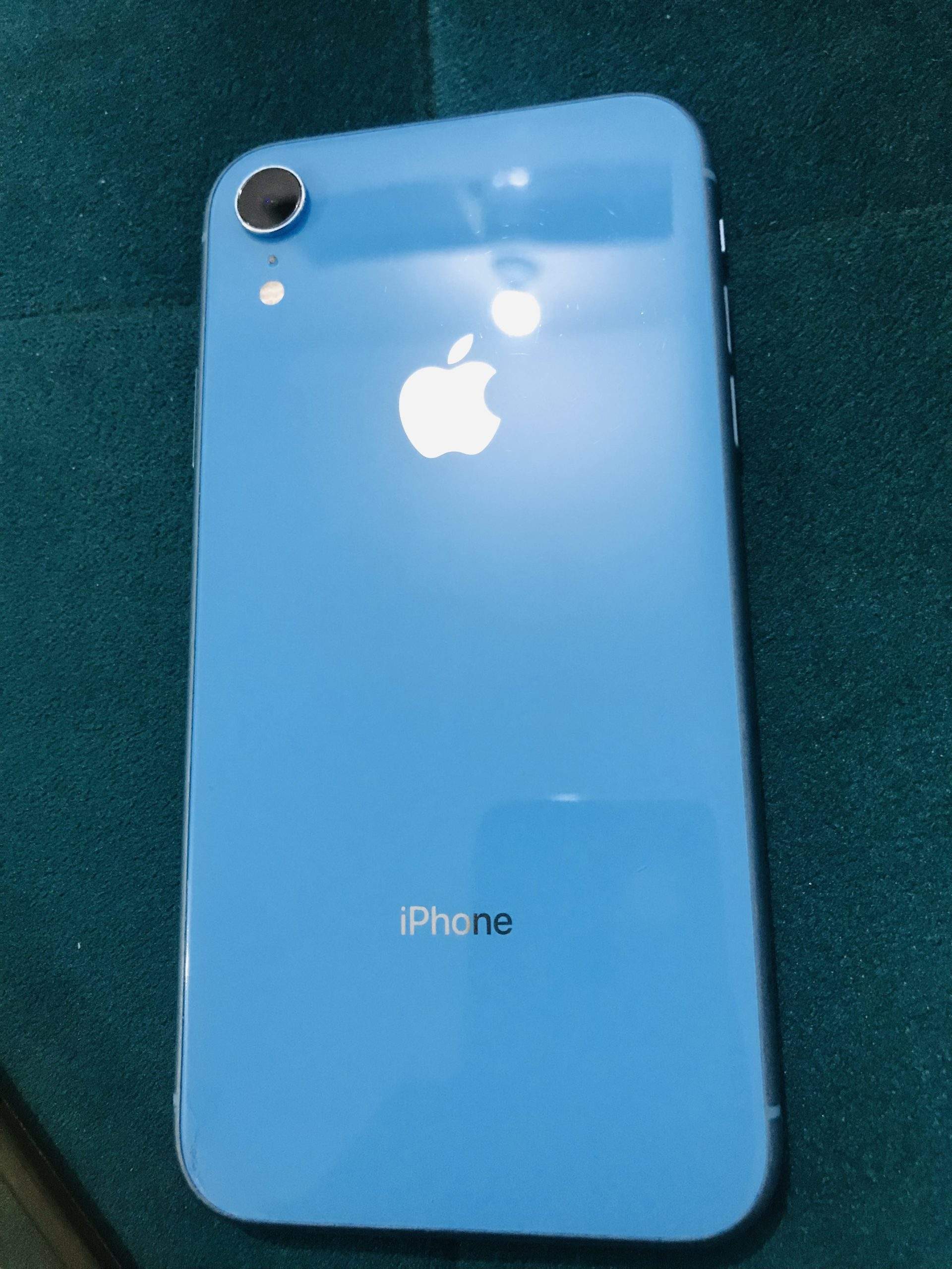 iPhone XR 64GB Read Add by Noel Ghouri