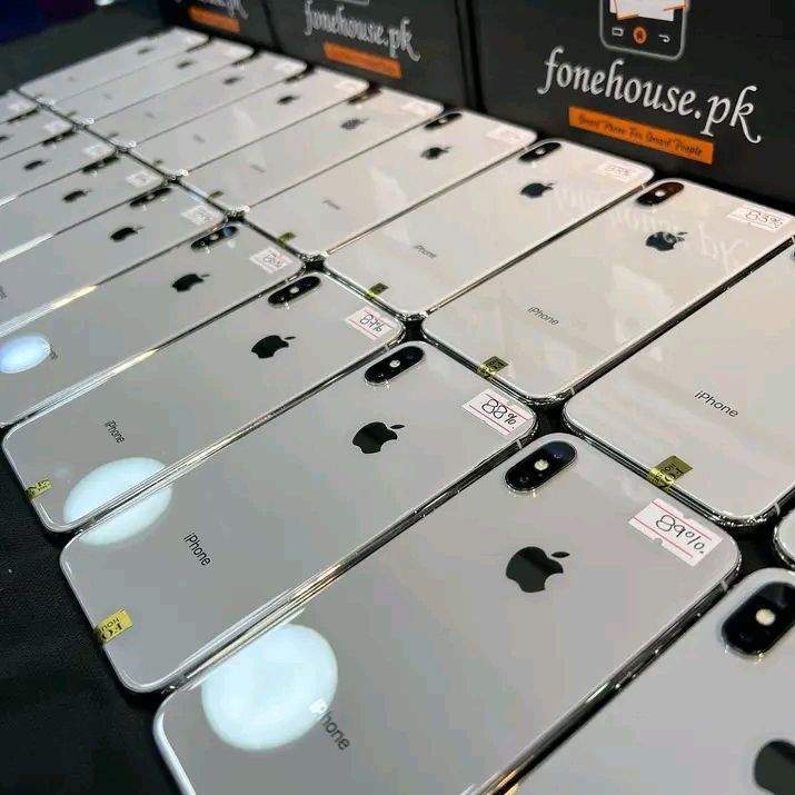 Iphone X 256GB pta approud water pack full box ky sath ha by Royal Moblie official