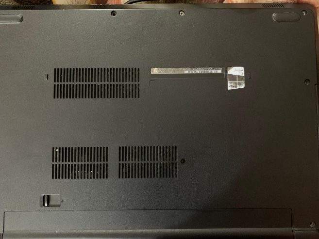 DELL Vostro 14 -3468 by Zain Ahmad
