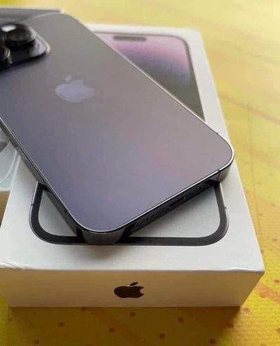 14 pro max non pta HK 256gb by So bs n Bj e