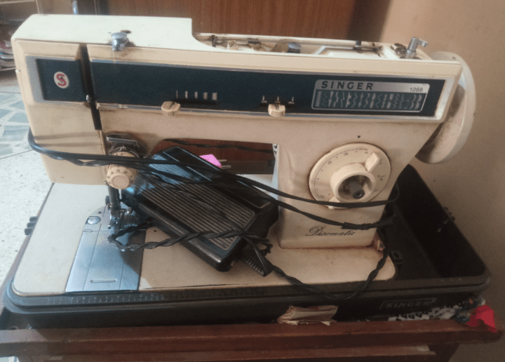 Sewing machine by Humaira nasir