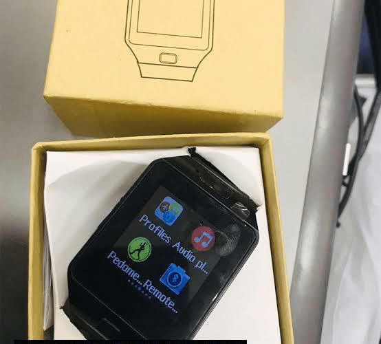 Smart watch by Bdhsuwb Snsjs