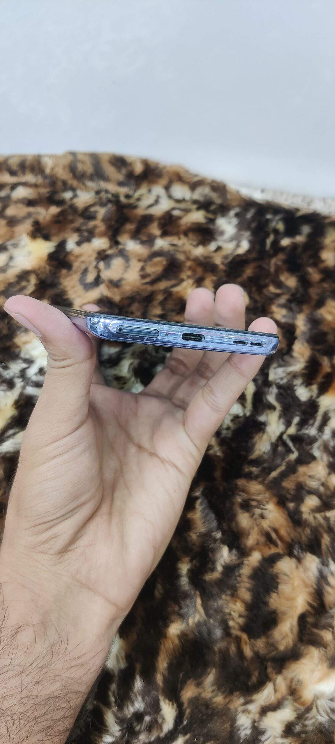 OnePlus 9 single sim 8/128 approved only front glass changed by Swiss Telecom