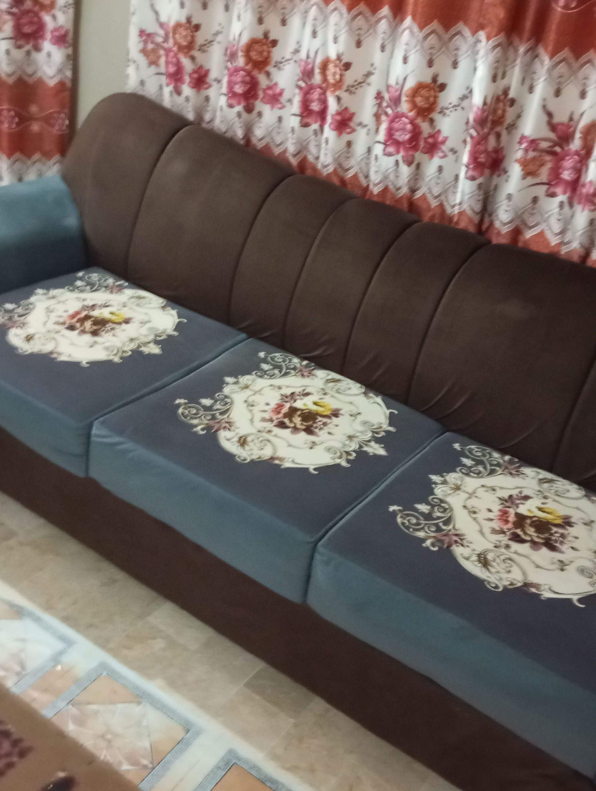 05 seator sofa set (cushion) without table by Saghir Ahmed