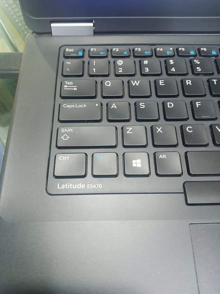 Dell latitude core i5 6th gen 10/10 conditions by Ali Raza