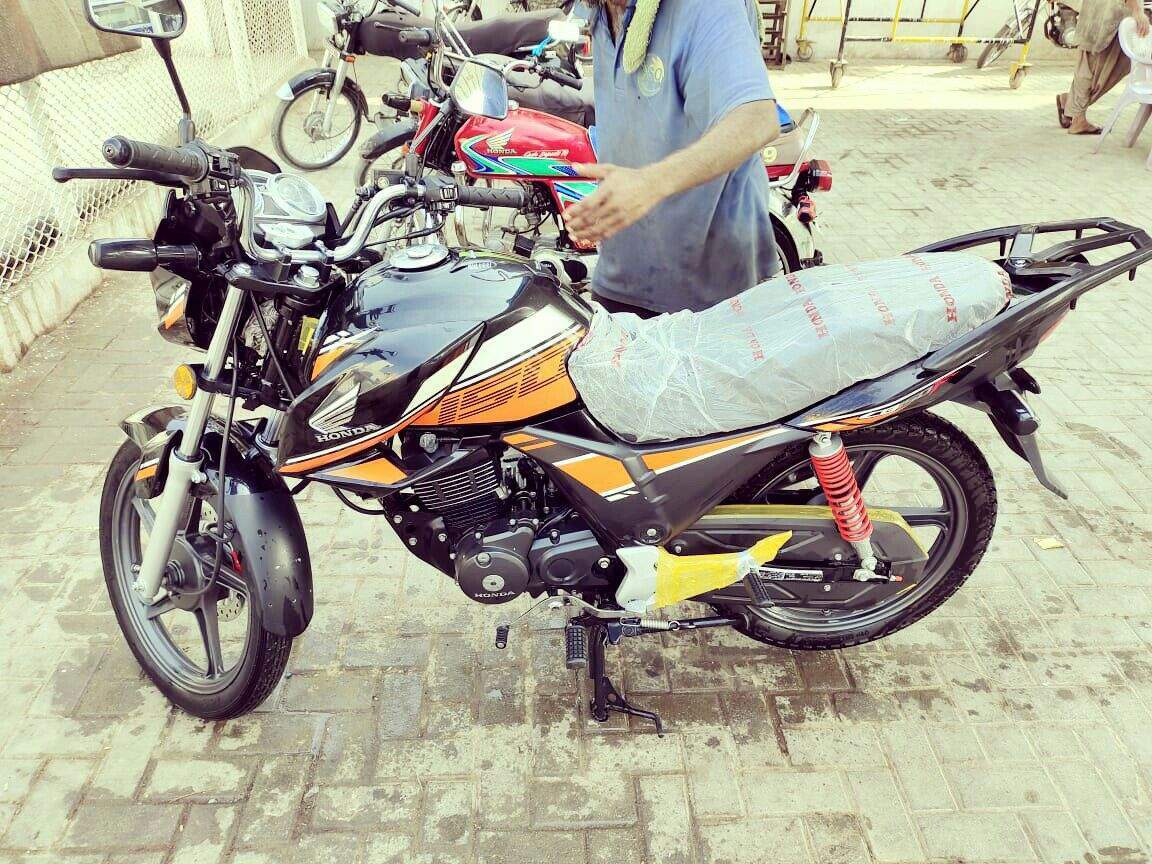 Honda CB150F . Zero meter condition by Duaakbarbaloch Baloch