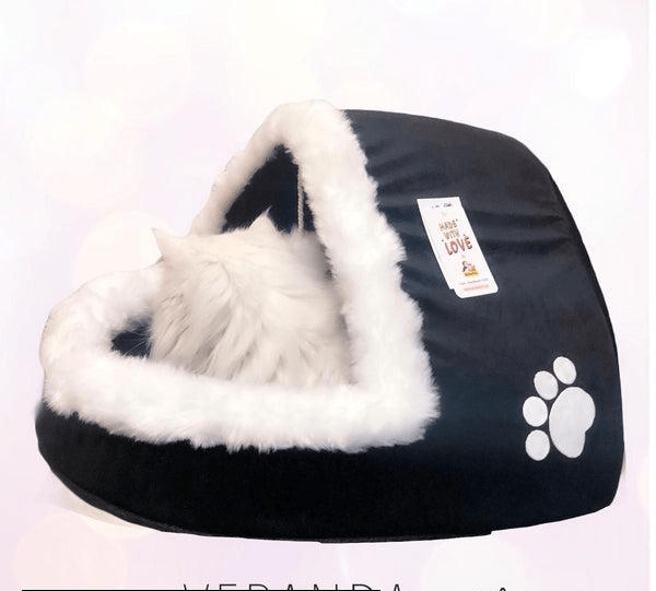 VERANDA pet house by M. Bilal