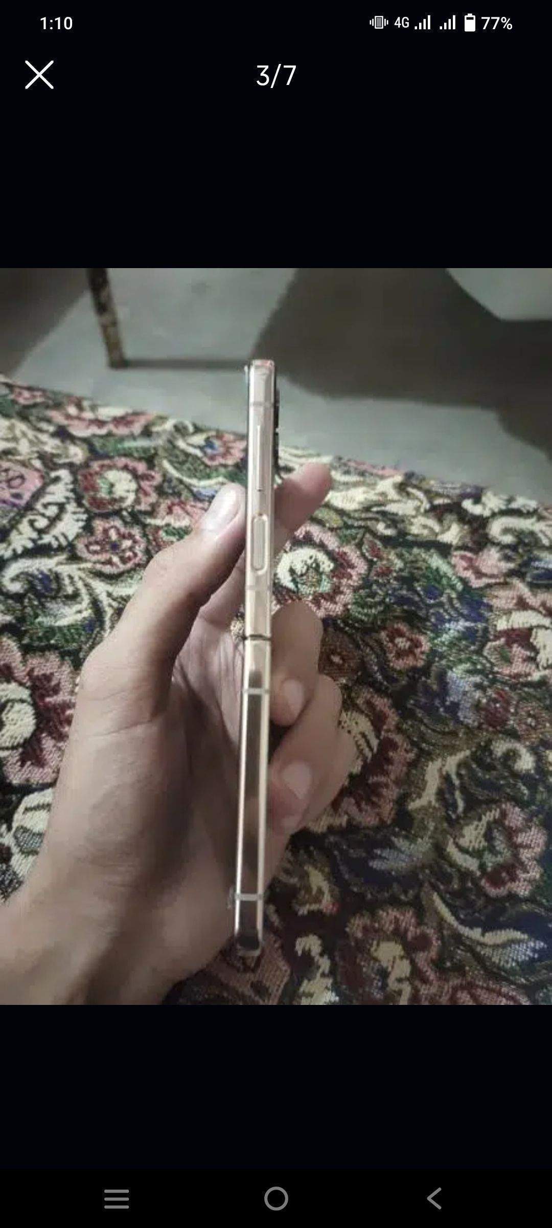 ….. Samsung galaxy zflip4 …..8..256 condition 10.10 ha by Mohsin Khan