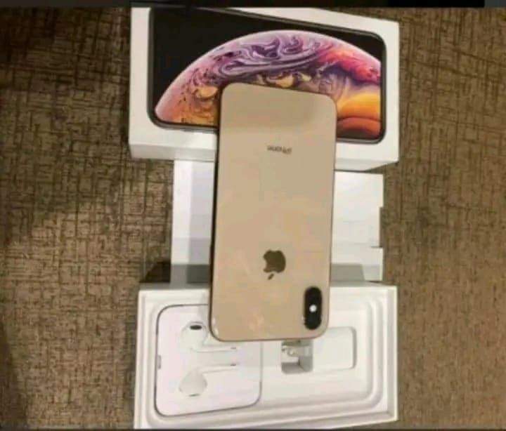 Iphone Xs Max by Ali Khan