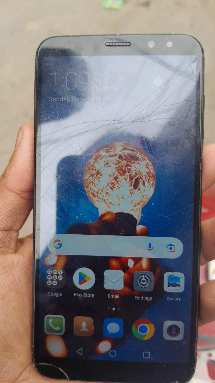 Huawei mate 10 lite by 12 14