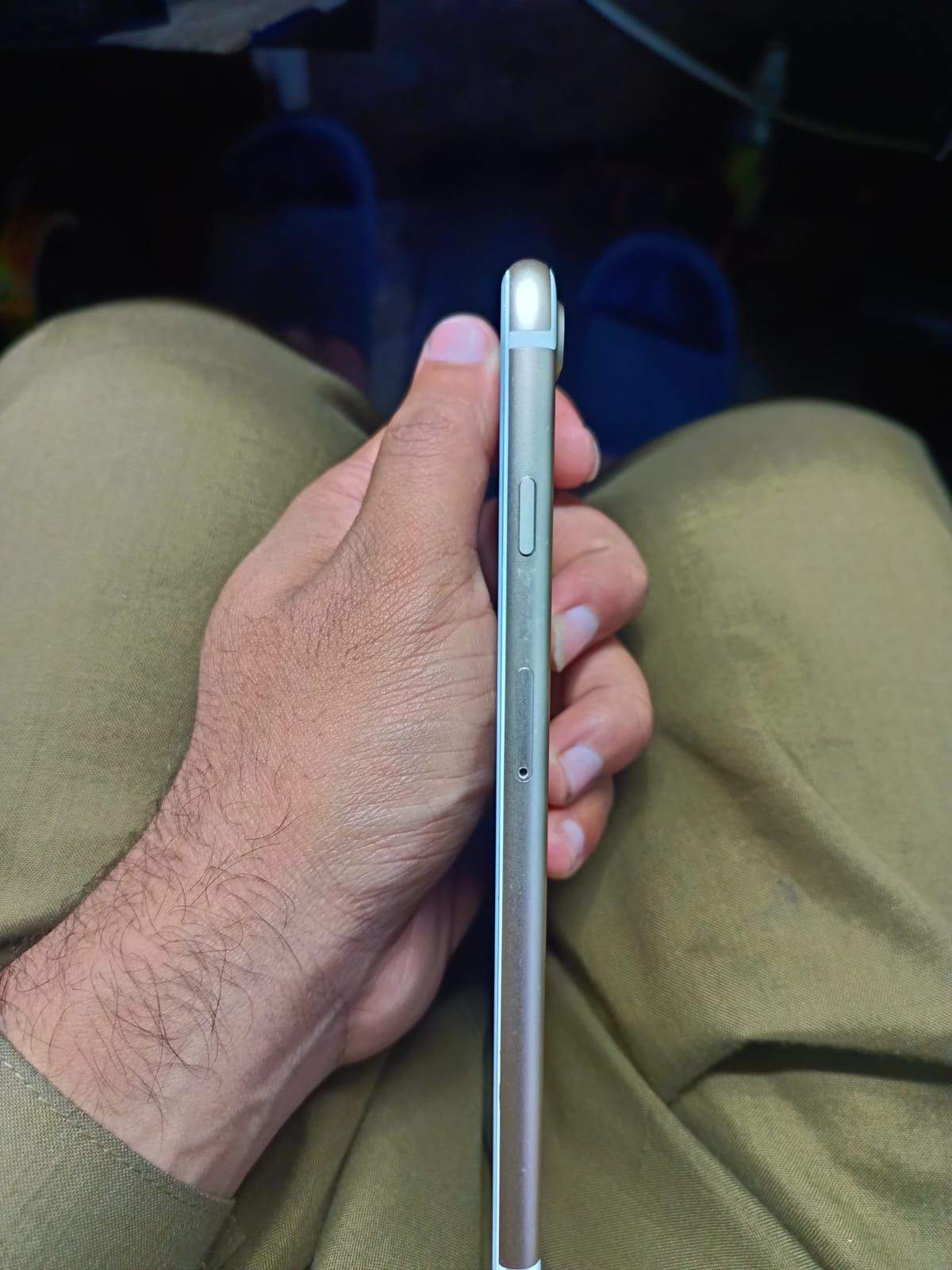 Iphone 7 plus pta approved by Ch Hadi