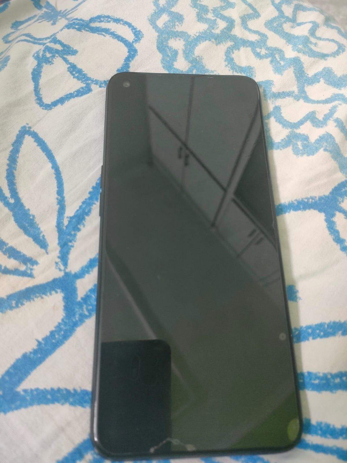 Oppo A76 8 Gb 128 Gb by Arslan Qureshi