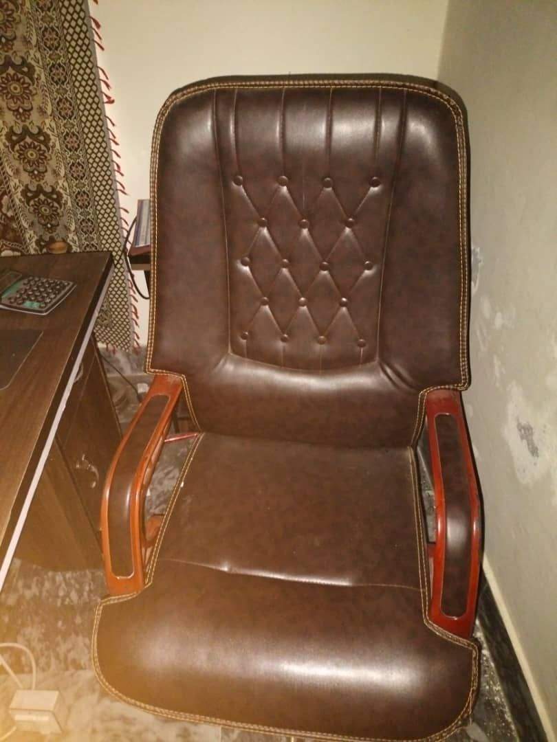 Office Furniture for dale by Khalid Arif