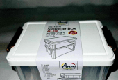 Food Container by Nomi Raja