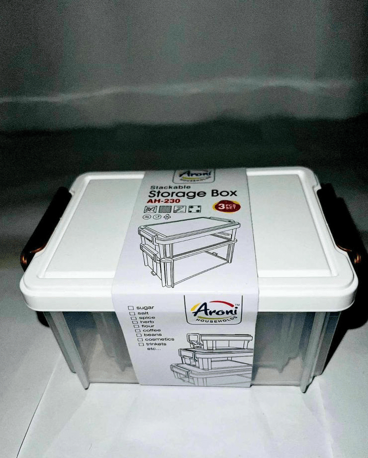 Food Container by Nomi Raja