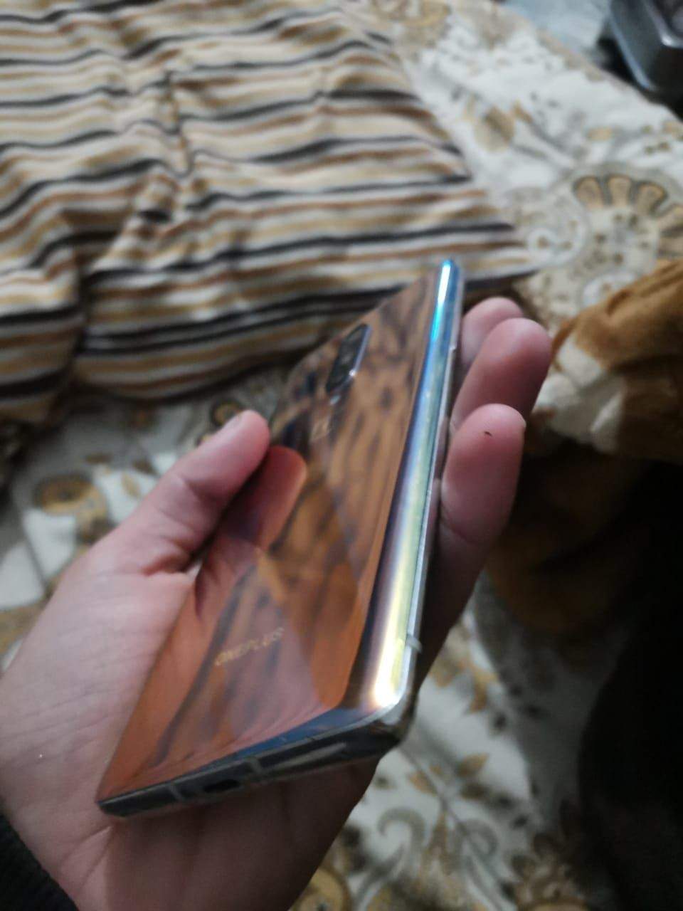 OnePlus 8 8+8 128 by ch Usman