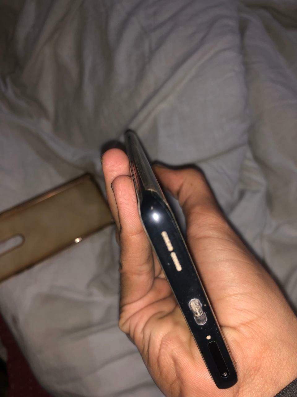 Used phone one plus 8 5g uw all ok single sim by Wasiu Memon