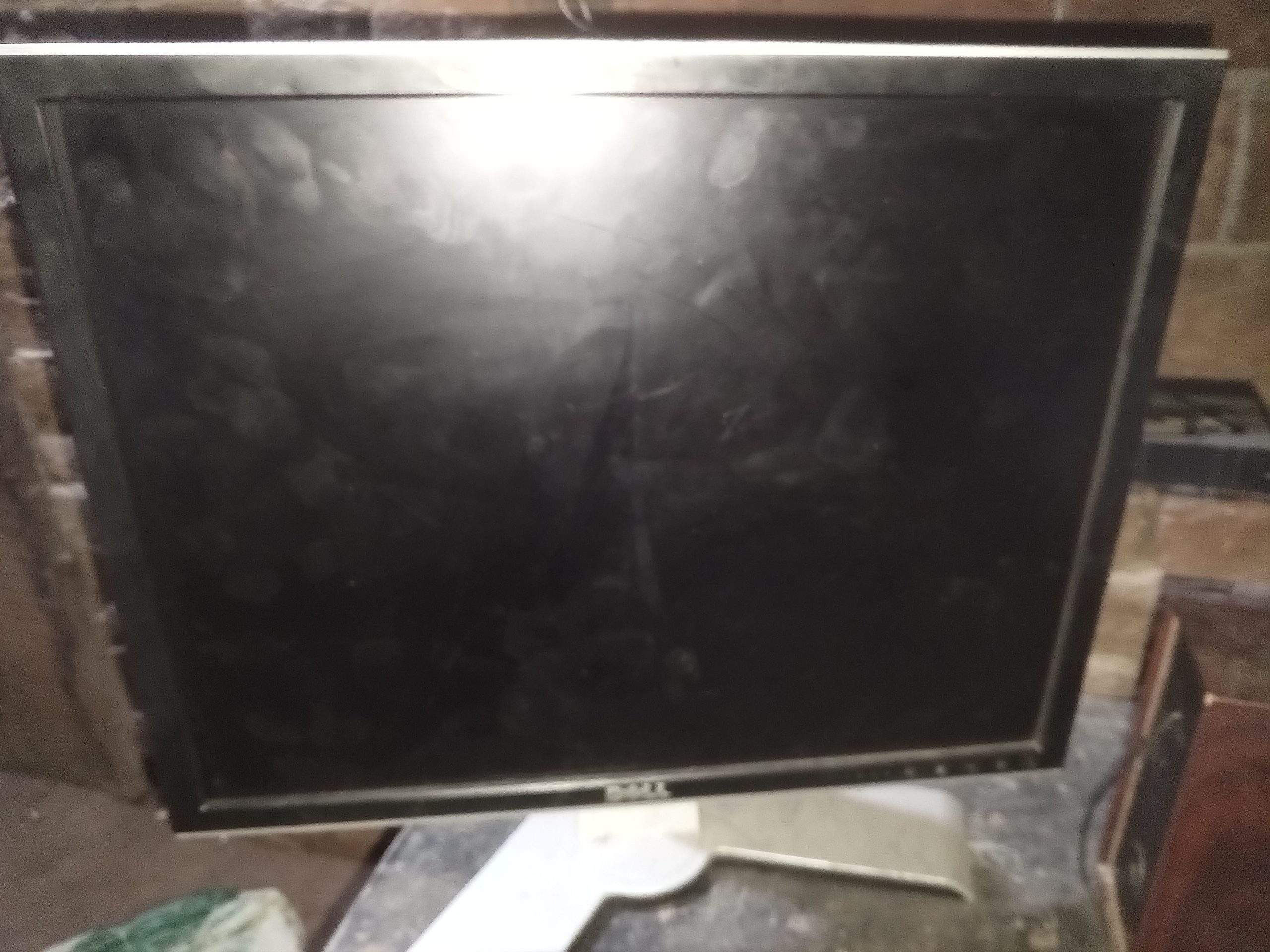 DELL LCD 20INCH by Bilal Hassan