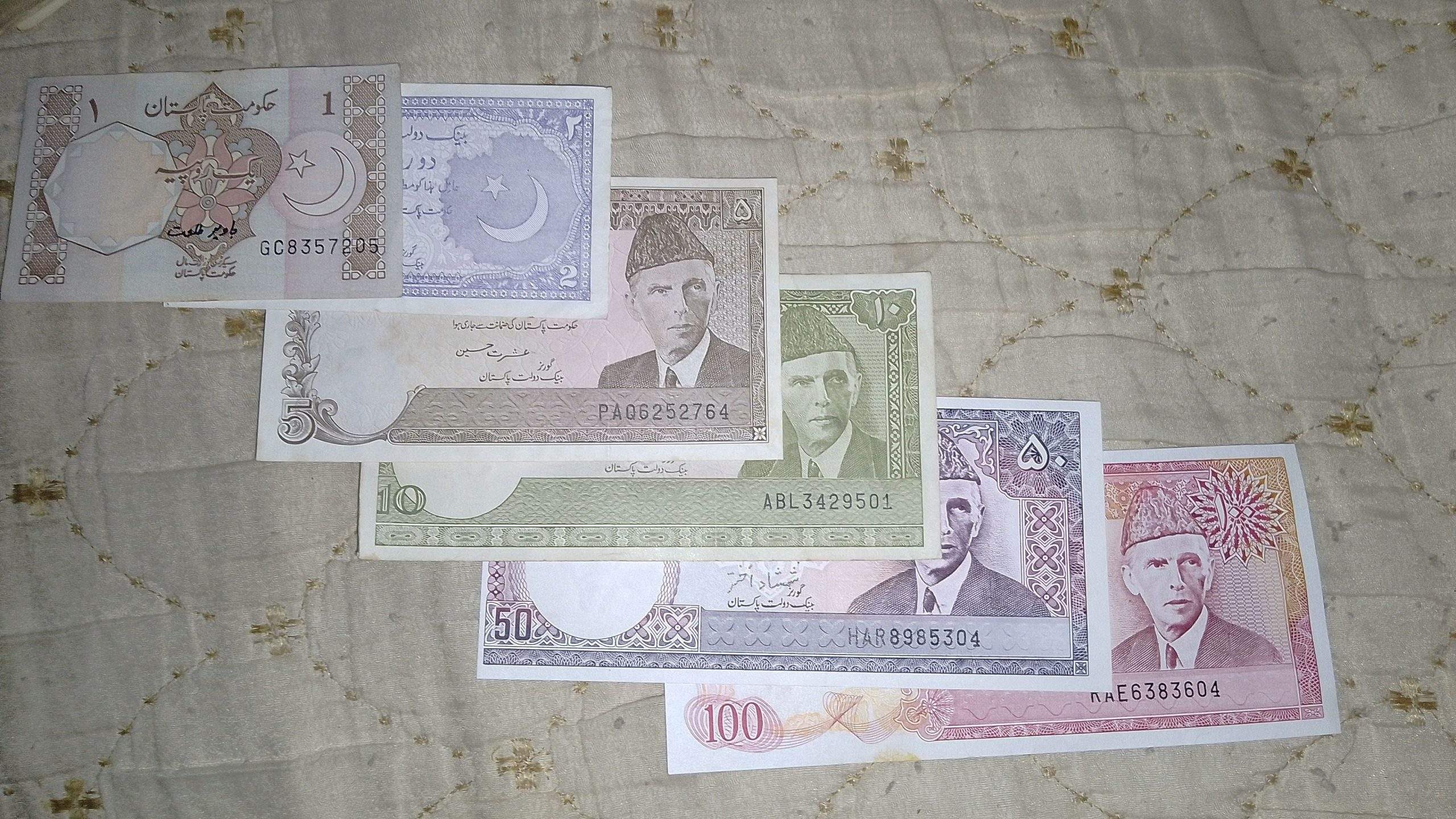 Old Pakistani currency for sale. by Muhammad Huzaifa