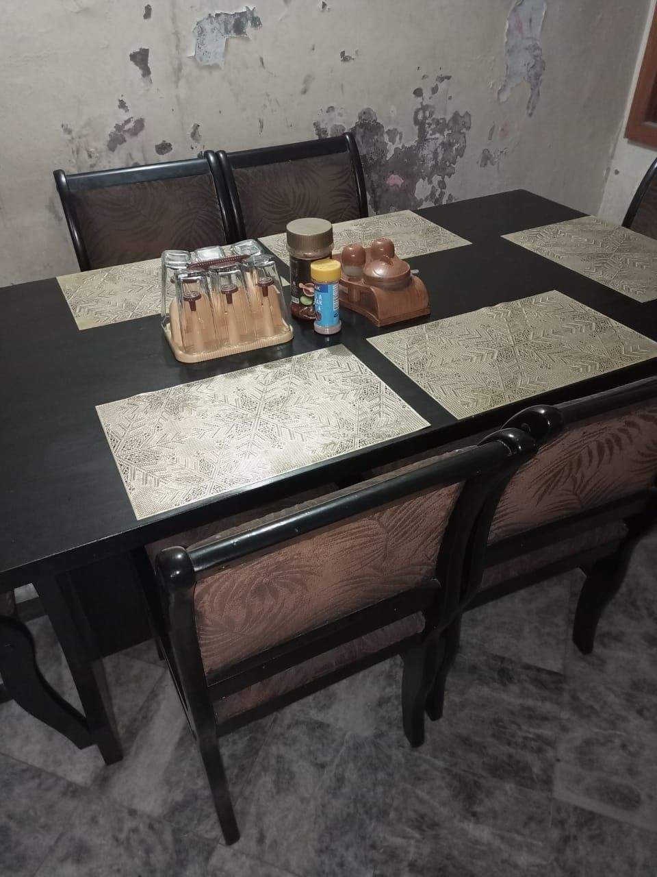 Dinning table by Huma Butt
