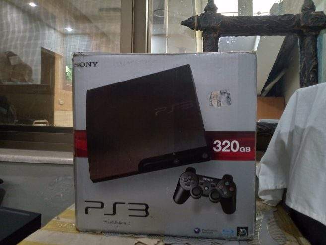 PS 3 slim not working by Hashim Ali