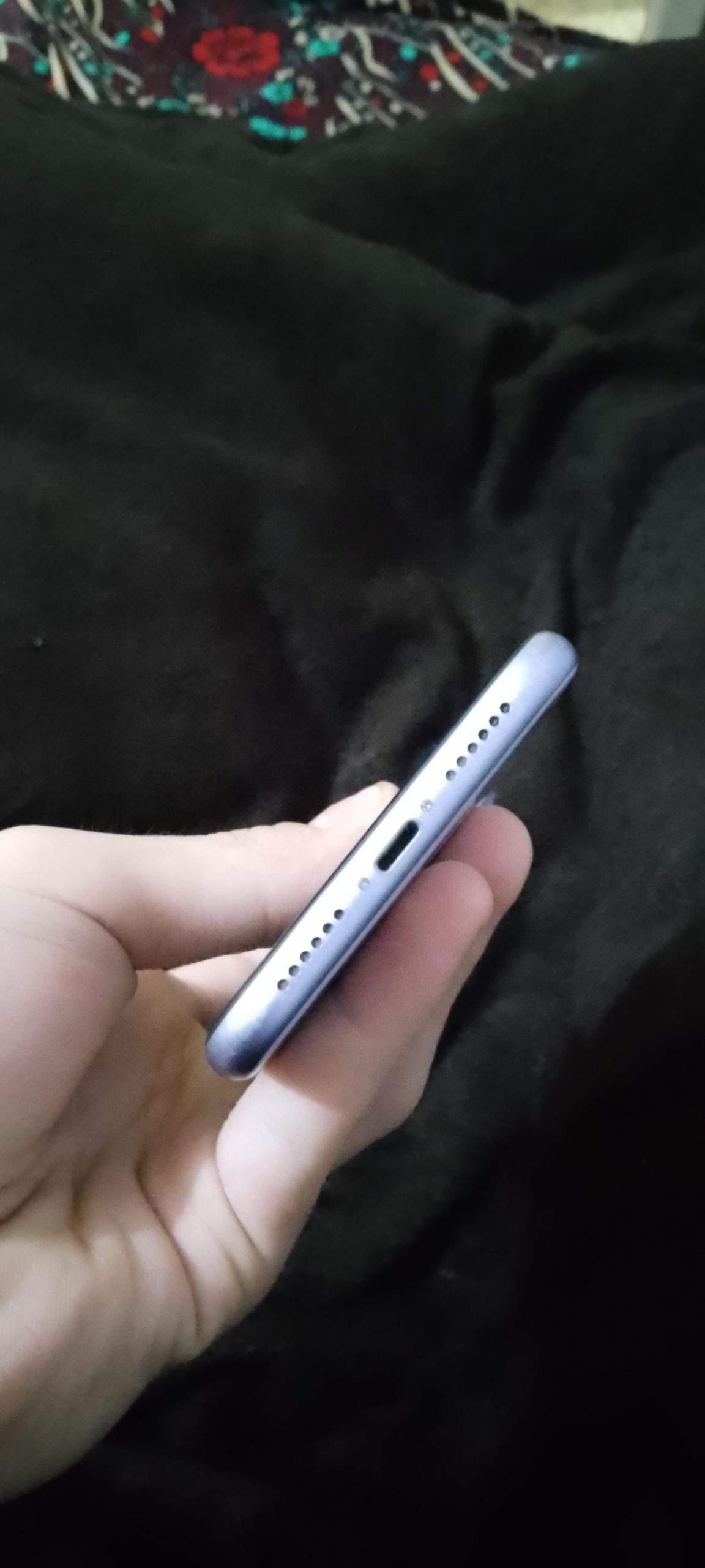 Iphone 11 Jv 64gb by Zeeshan Khan