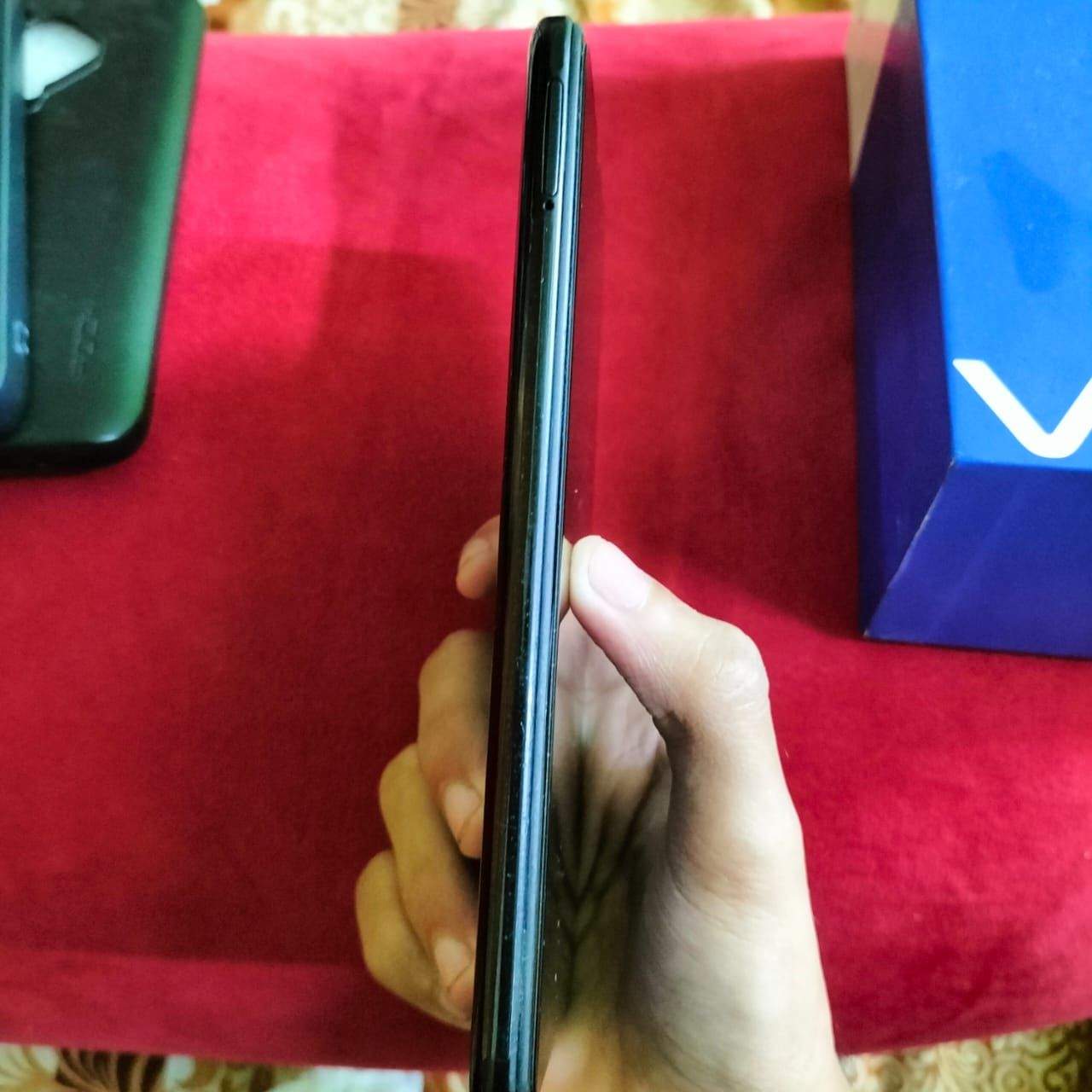 Vivo Y51 by Ahsan Hussain