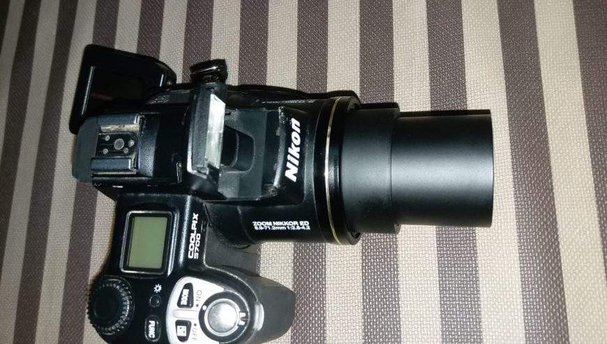 Nikon coolpix 5700 by Mian Kashif