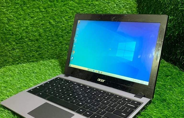 Acer C740 laptop by Ali raza shah