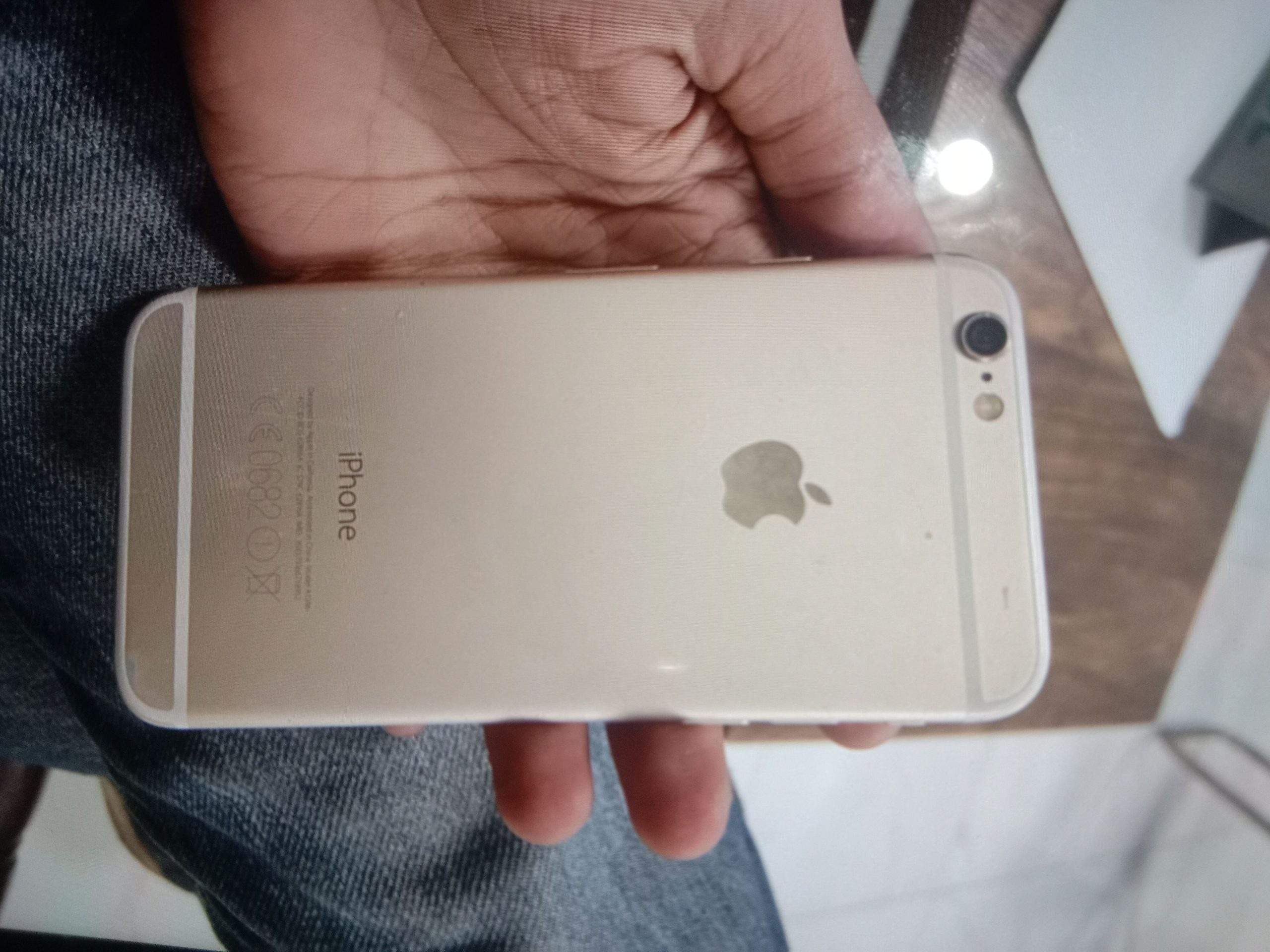 iPhone 6 by Hammad Ahmad