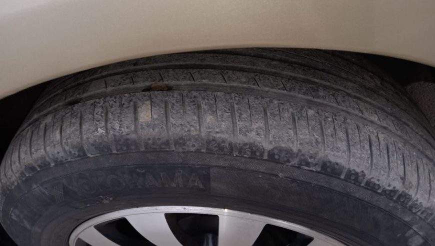 Toyota Corolla GLi manual by Muhammad Kashif