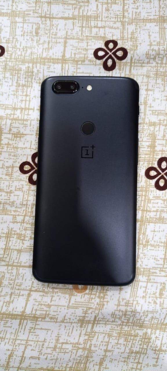 OnePlus 5T 6gb/64gb by Raja Bilal