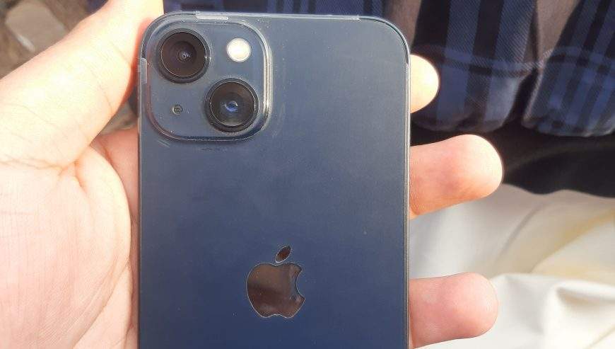 iphone 13 by Asif Rehmani