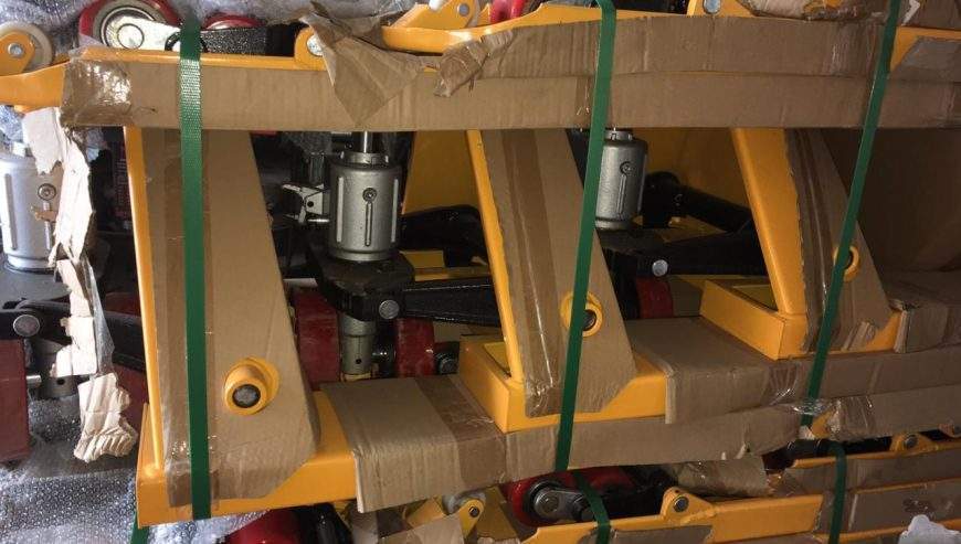 Hand pallet truck 3000kg by Hamza Hamz