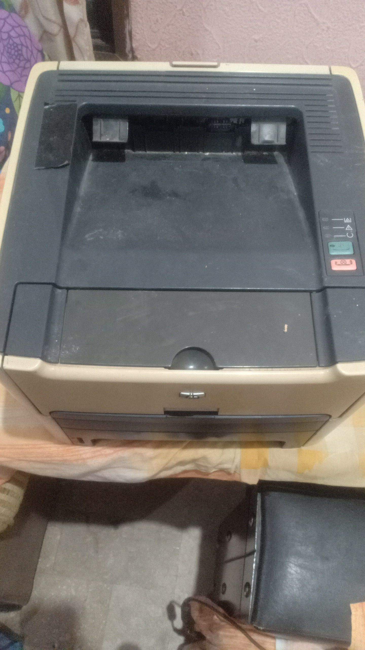 HP 1320n leaser printer by Amir ali