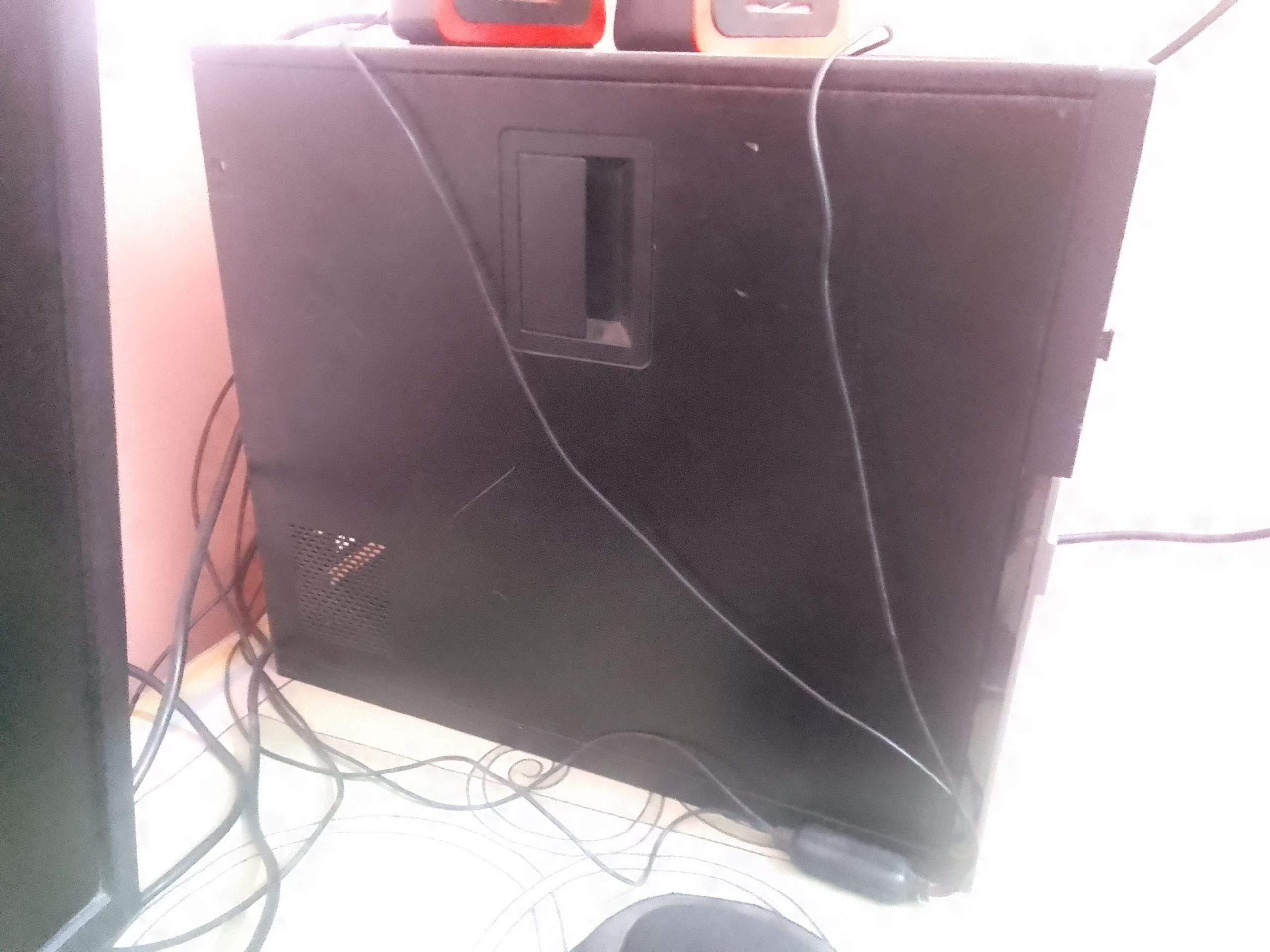 Core i5 2nd gen 16/500/256 gb 1gb graphics card by sohaib roomi