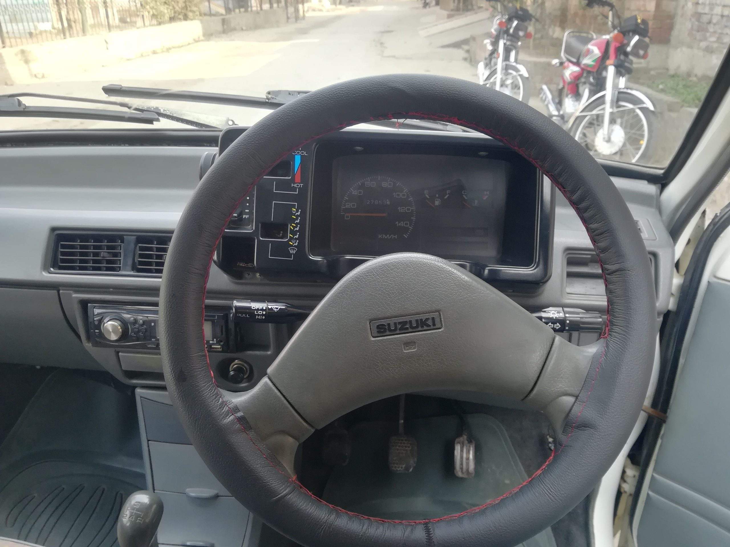 Suzuki mehran total geniune by Sami Ullah