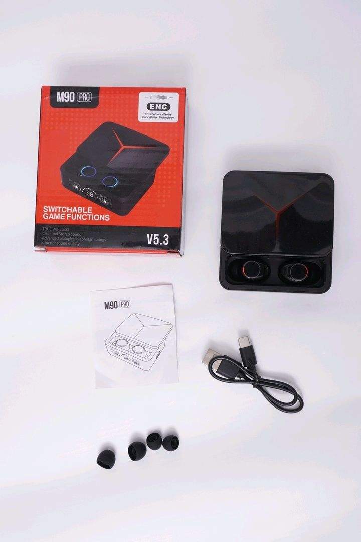 F9 Airpuds. Rs 2200 by Abdullah Khan