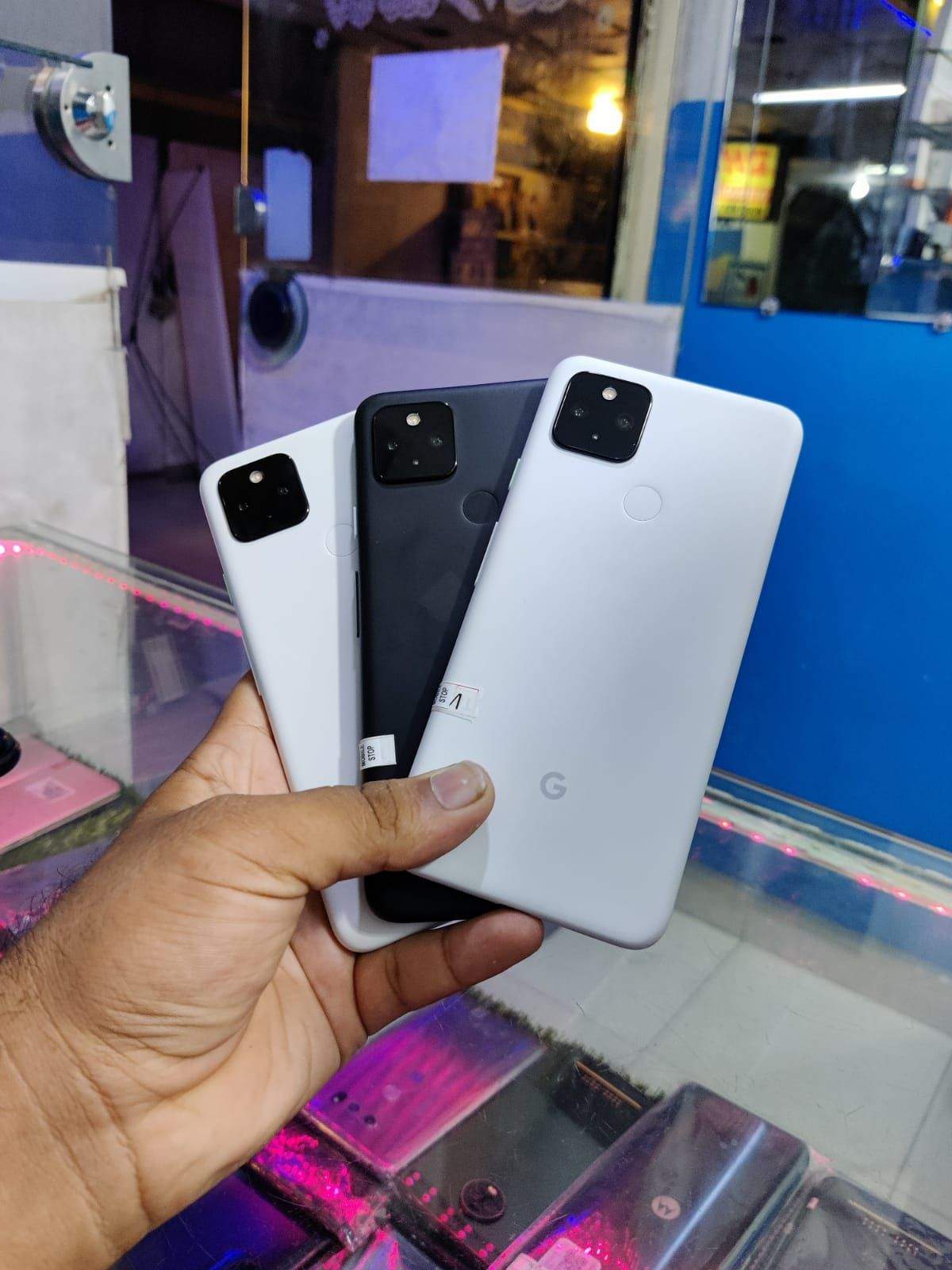 Google pixel 3.3xl.4.4xl.4a5g.5.5a by Hassaan Rajpoot
