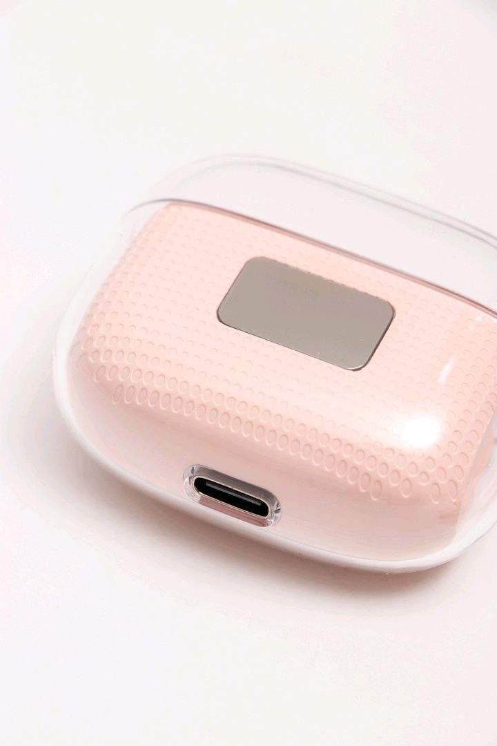 Airpuds by Abdullah Khan