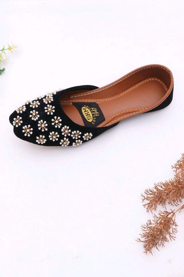 Free dallvery by Abdullah Khan