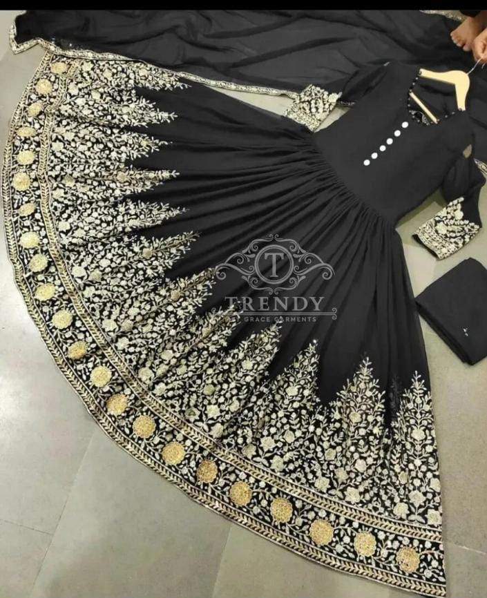 Shiffon Maxi by Hanzala Khan